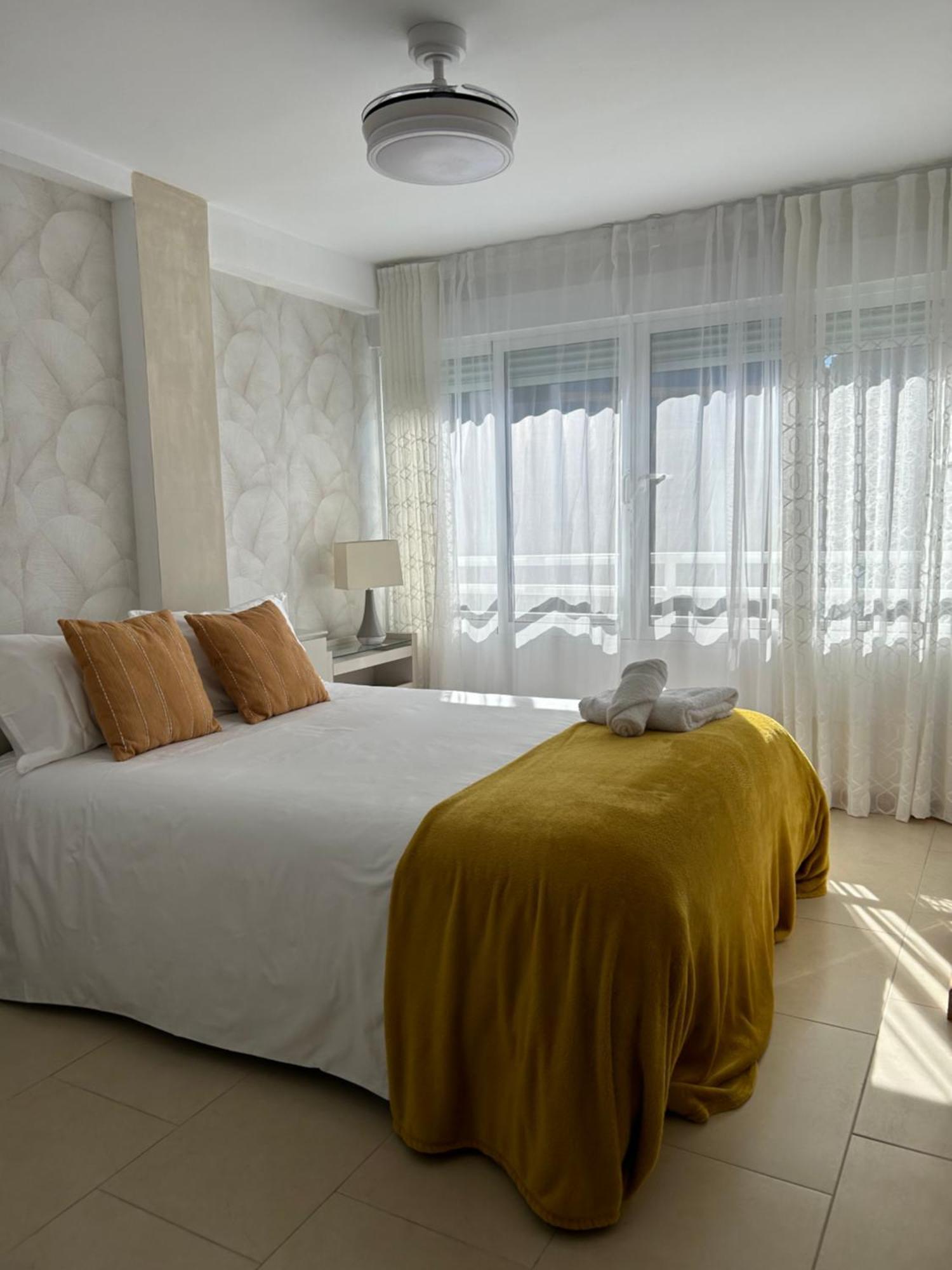 Atico Con Enorme Terraza Y Chill Out Particular Apartment Benidorm Exterior photo